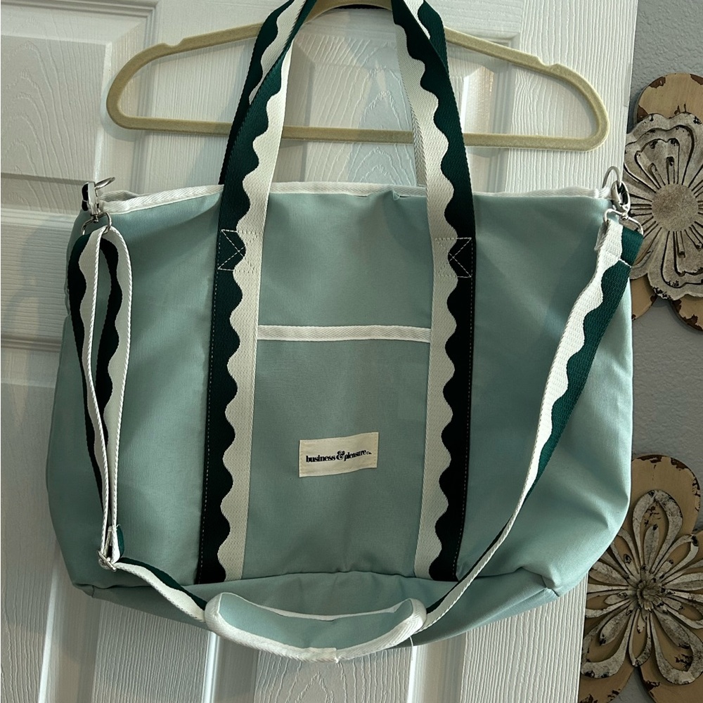 NWT bag Business & Pleasure green